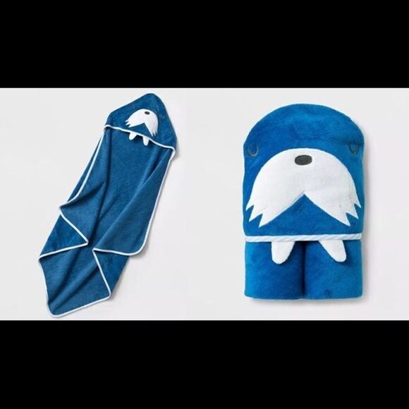 2-Pack Cloud Island Hooded Walrus Infant Towel - Picture 1 of 1